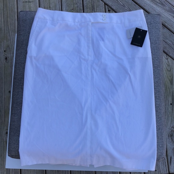 NWT! / LIZ CLAIBORNE - Flat Front Skirt w/ Stretch - White - Picture 1 of 8